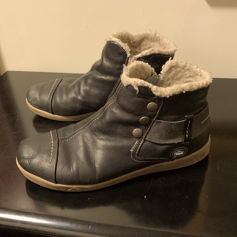 Women's Black Leather Ankle Boots